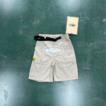 cargo shorts beige